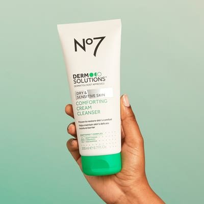 NO7 No7 Derm Solutions™ Comforting Cream Cleanser Suitable for Dry & Sensitive Skin 200ml