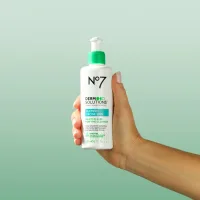 NO7 No7 Derm Solutions™ Salicylic Acid Cleanser 200ml