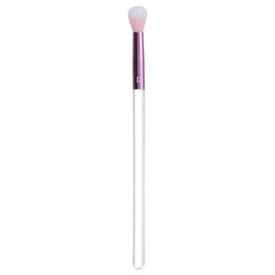17 Tapered Eyeshadow Brush