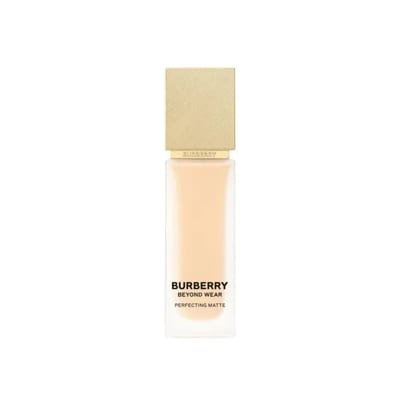 Burberry Burberry Beyond Wear Perfecting Matte Foundation Fair Warm #10