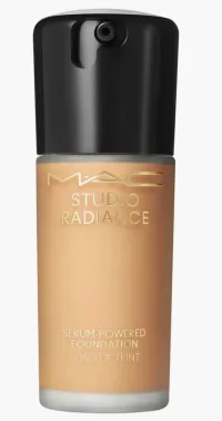 MAC MAC Studio Radiance Serum-Powered Foundation 30ml – NC40