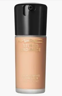 MAC MAC Studio Radiance Serum-Powered Foundation 30ml – NW25
