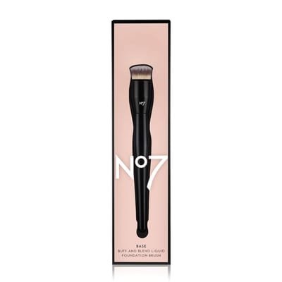 NO7 No7 Buff And Blend Liquid Foundation Brush