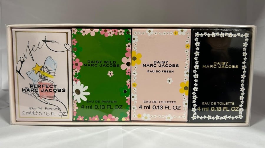 Marc Jacobs Marc Jacobs Miniature Gift Set 5ml Perfect EDP + 4ml Daisy Wild EDP + 4ml Daisy Eau So Fresh EDT + 4ml Daisy EDT