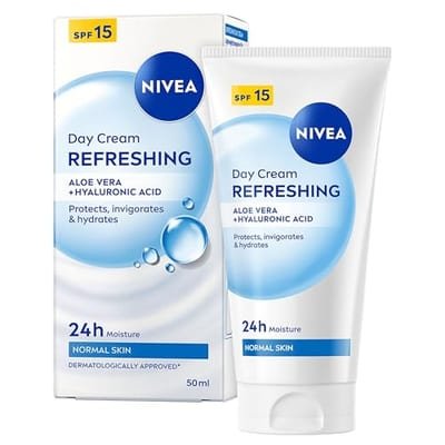 Nivea Nivea 24H Moisture Refreshing Day Cream With Vitamin E For Normal Skin Spf15 50ml
