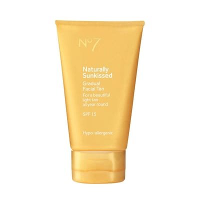 NO7 No7 Naturally Sun Kissed Gradual Facial Tan SPF15 50ml