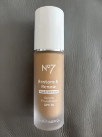 NO7 No7 Restore & Renew Foundation SPF30 30ml – Latte