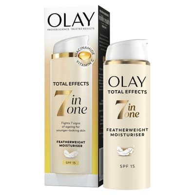 Olay Olay Total Effects Featherweight 7 in 1 Anti-Ageing Day Moisturiser with SPF 15 - Hydrating Face Cream with Niacinamide & Vitamin C – Fights 7 Signs of Ageing for Younger-Looking Skin –