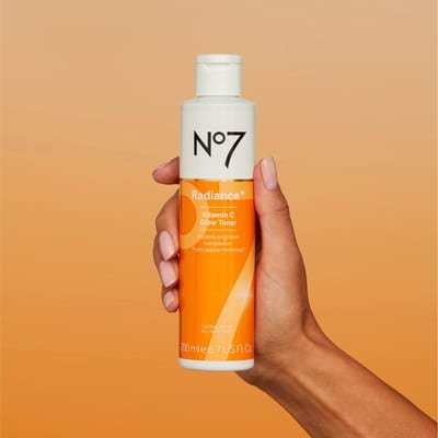 NO7 No7 Radiance+ Vitamin C Glow Toner 200ml